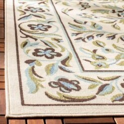 Jaqueline Floral Accent Rug - Safavieh