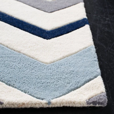 Dublin Chevron Geometric Tufted Area Rug - Safavieh 4 Dublin Chevron Geometric Tufted Area Rug - Safavieh - Image 2