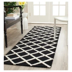 Lola Rug - Safavieh -Safavieh GUEST 45a37237 3b3f 46f4 b03b 23cd54a217a3