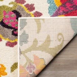 Jasmine Paisley Area Rug - Safavieh -Safavieh GUEST 48be10db f2ac 4df8 b6bd 0803743cd797