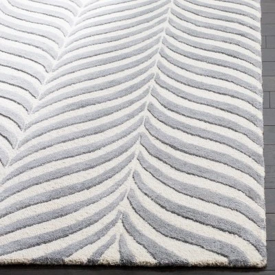 Malibu Geometric Tufted Area Rug - Safavieh 4 Malibu Geometric Tufted Area Rug - Safavieh - Image 2