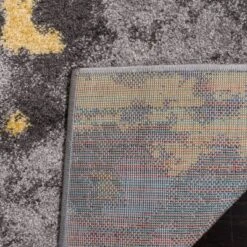 Lynnwood Loomed Rug - Safavieh -Safavieh GUEST 5d3b8f8d a0a2 4a17 9b36 18560845c6fd