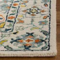 Ashley Medallion Tufted Accent Rug - Safavieh