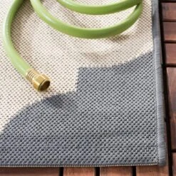 Courtyard CY6162 Power Loomed Indoor And Outdoor Rug - Safavieh -Safavieh GUEST 7077399a dc96 462f a6f4 004a5a024c0b