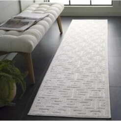 Stella STA138 Power Loomed Indoor/Outdoor Rug - Safavieh