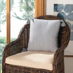 Sidney Pillow - Safavieh