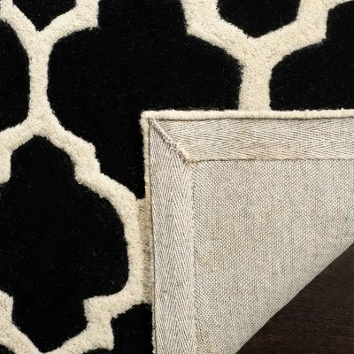Olga Quatrefoil Design Tufted Accent Rug - Safavieh 4 Olga Quatrefoil Design Tufted Accent Rug - Safavieh - Image 2