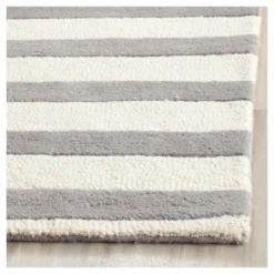 Winslow Stripe Area Rug - Safavieh