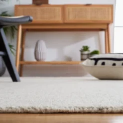 Micro-Loop MLP537 Hand Tufted Area Rug - Safavieh -Safavieh GUEST caf19831 bebd 450e 97b2 d274b2729d8f