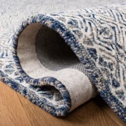 Micro-Loop MLP526 Hand Tufted Area Rug - Safavieh -Safavieh GUEST e929d268 ac41 4f1f 94a3 056da7c02daf