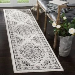 Reagan Loomed Rug - Safavieh -Safavieh GUEST ee474dba b09a 4a26 9c2a b4d354e6f093