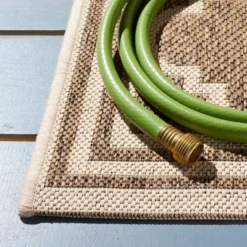 Beach House BHS121 Power Loomed Indoor/Outdoor Area Rug - Safavieh -Safavieh GUEST f6a99912 dc53 4906 9963 900092361bb8